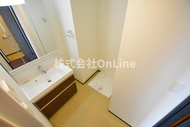 東大阪市下小阪５丁目の賃貸マンションの洗面所