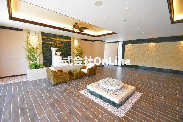 東大阪市下小阪５丁目の賃貸マンションのロビー