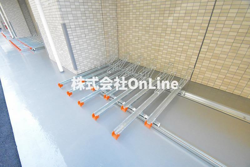 東大阪市下小阪５丁目の賃貸マンションの駐車場