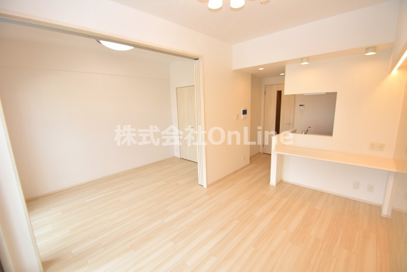 東大阪市足代北１丁目の賃貸マンションの居間・リビング