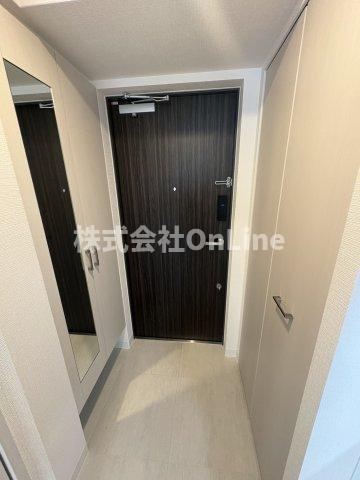 東大阪市菱江３丁目の賃貸マンションの玄関