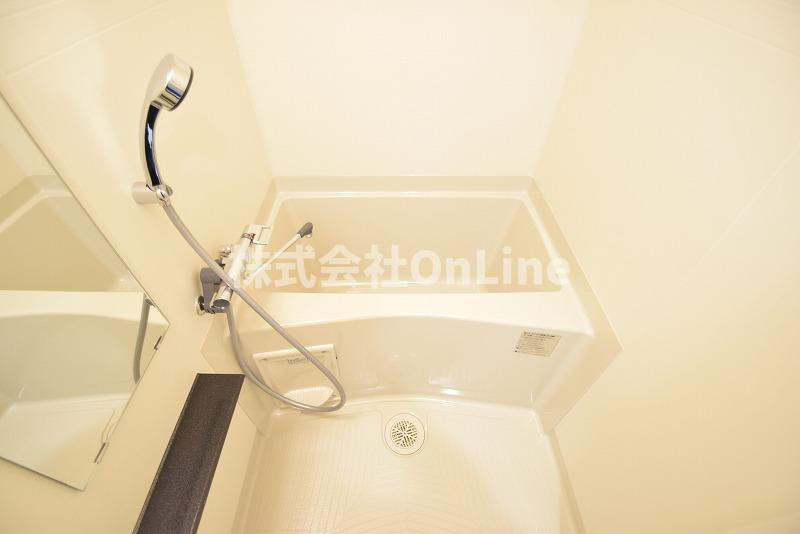東大阪市足代北１丁目の賃貸マンションの浴室