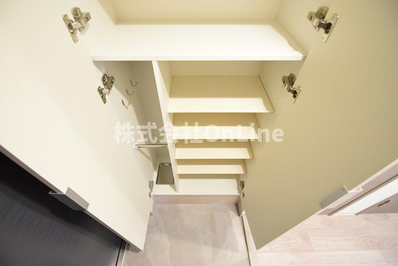 東大阪市足代北１丁目の賃貸マンションの収納