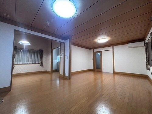 【居間・リビング】 | 相模原市中央区由野台２丁目戸建