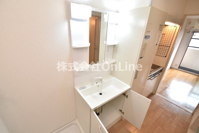 東大阪市高井田の賃貸マンションの収納