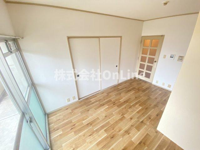 東大阪市荒本新町の賃貸マンションの内装