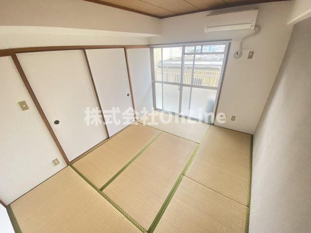 東大阪市荒本新町の賃貸マンションの和室