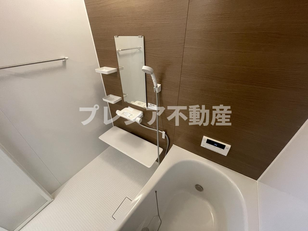 ジオレミヨ甲子園口の浴室
