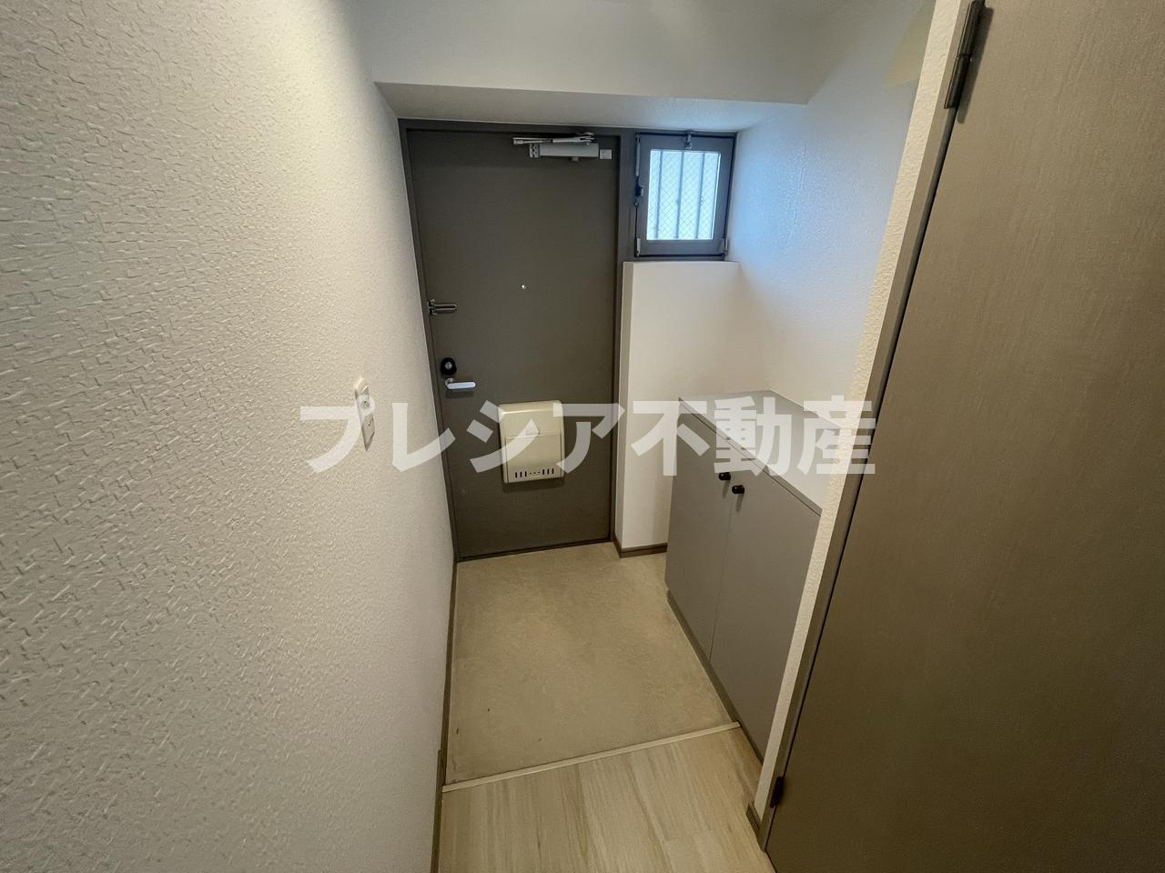 ジオレミヨ甲子園口の玄関