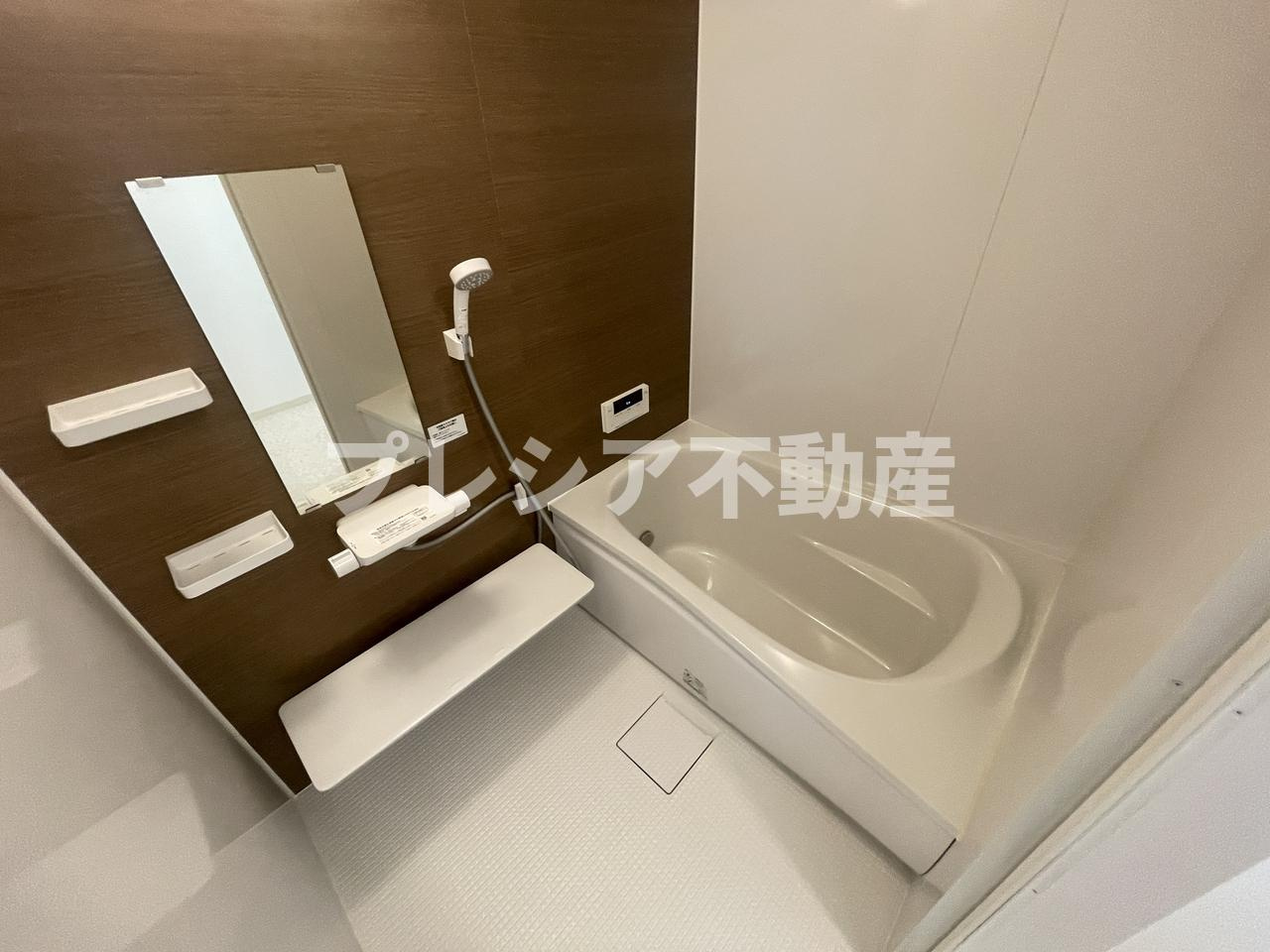 ジオレミヨ甲子園口の浴室