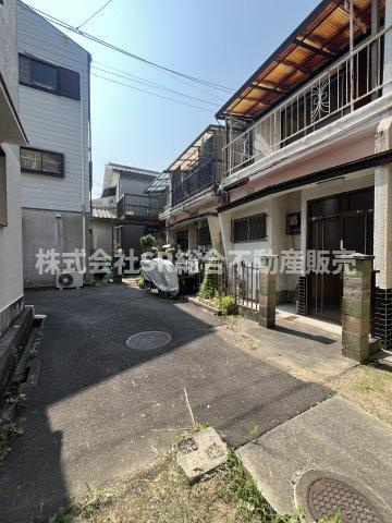 善根寺町5丁目中古テラスハウスの前面道路含む現地写真|前面道路含む現地写真です