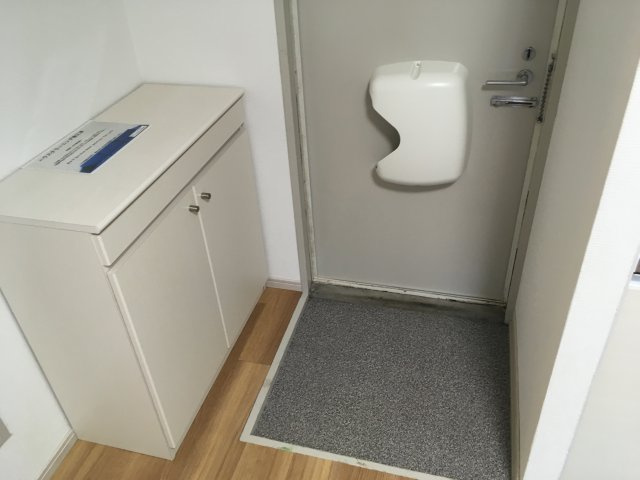 コーポ中村の玄関