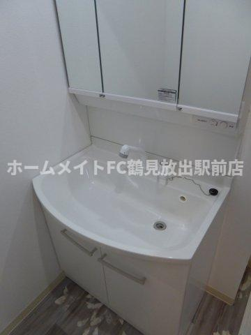 クリエオーレ鴻池徳庵町の独立洗面台