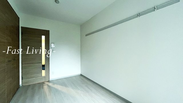 ベラスウィータ高田馬場の居間・リビング|同建物、別号室のもの（床や建具の色見が異なる可能性がございます）