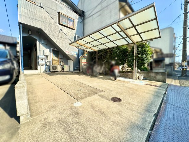【駐車場】の画像