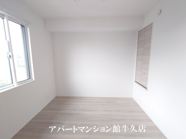 Ravewel田宮の洋室
