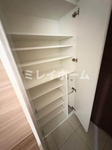 クオリタス南大井の収納|同建物内、別のお部屋の参考写真になります。