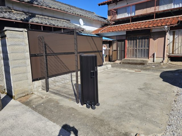 びわ湖にも近い場所にある古民家風住宅の外観