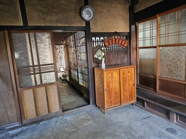 びわ湖にも近い場所にある古民家風住宅の内装