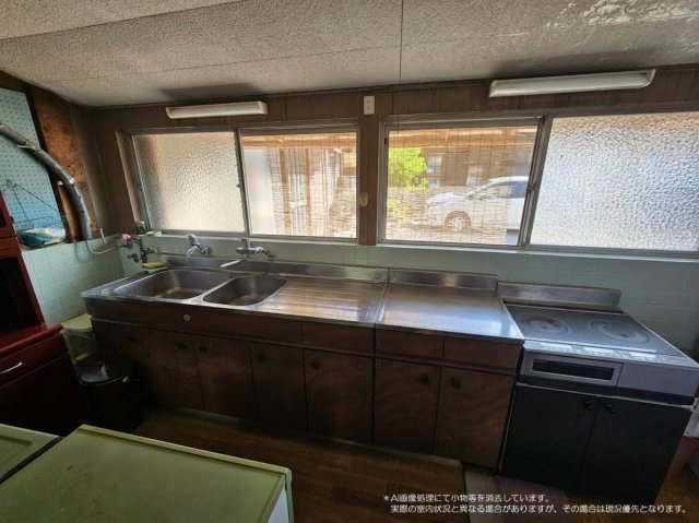 びわ湖にも近い場所にある古民家風住宅のキッチン|IHコンロにされています