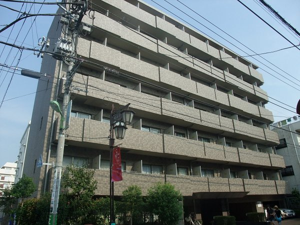 ルーブル世田谷 の外観