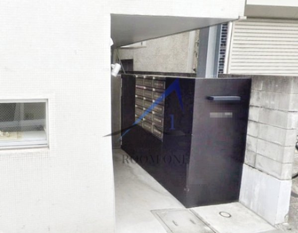 ＳＯＬＡＴＩＯのエントランス|エントランスです。