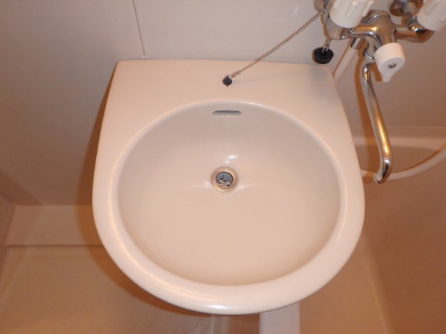 桜ビルの洗面所|他のお部屋の参考写真となります。