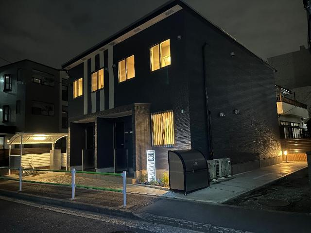 アルデュール　ロゼ　（Ardeur Rose）の外観|外観写真（夜）