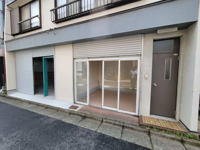 下山店舗の外観