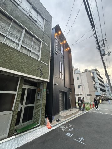 LIFE BLDG