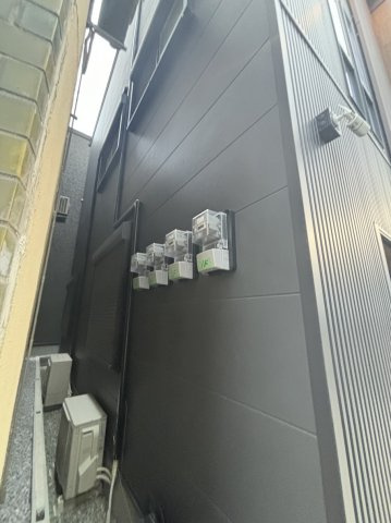 LIFE BLDG