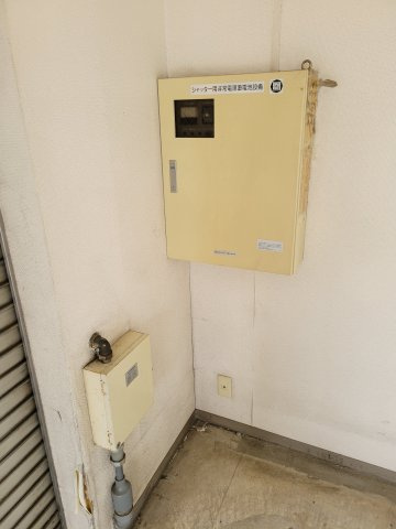 エムアイビル店舗事務所の設備