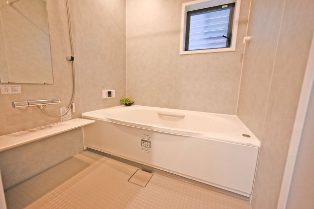 大阪市淀川区三津屋南3丁目中古一戸建て│3LDK＋駐車1台可の浴室|リフォーム済みの浴室で、新しく快適な空間に生まれ変わっています。