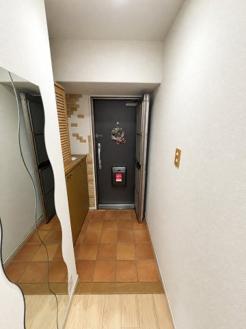 【玄関】 | 掲載画像は家具等をCG加工により除去したイメージです