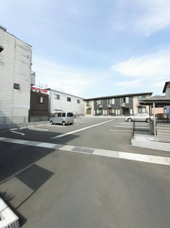【駐車場】 | コスモフィオーレⅢ　Ａ | 駐車場完備です