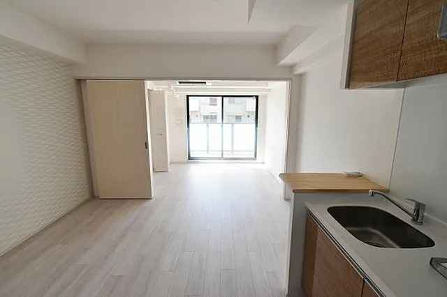 西宮市大屋町の賃貸マンションの居間・リビング