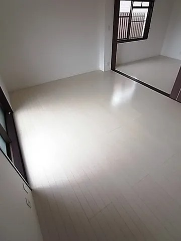 西宮市甲子園六番町の賃貸マンションの居間・リビング