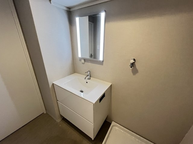 神戸市中央区栄町通５丁目の賃貸マンションの洗面所