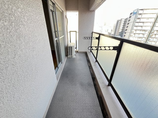 神戸市中央区栄町通５丁目の賃貸マンションのバルコニー