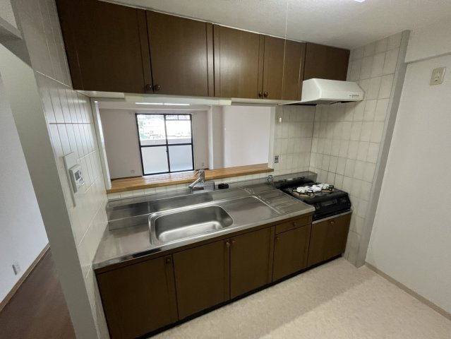 西宮市門戸東町の賃貸マンションのキッチン