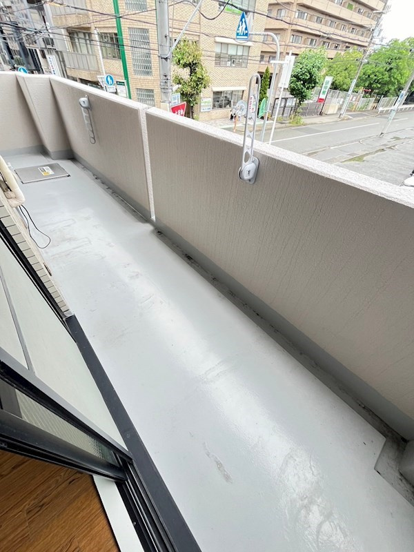 西宮市門戸東町の賃貸マンションのバルコニー