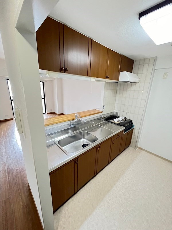 西宮市門戸東町の賃貸マンションのキッチン