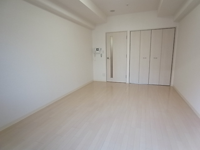 神戸市中央区元町通６丁目の賃貸マンションの居間・リビング