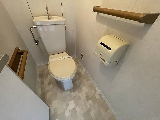 西宮市田近野町の賃貸マンションのトイレ