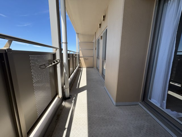 西宮市両度町の賃貸マンションのバルコニー