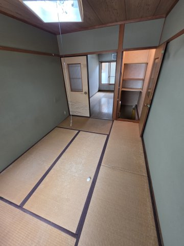 苅田9丁目店舗付き住宅の和室