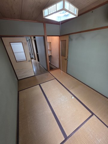 苅田9丁目店舗付き住宅の和室