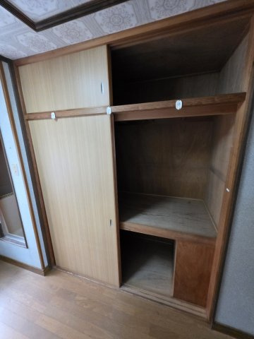 苅田9丁目店舗付き住宅の収納
