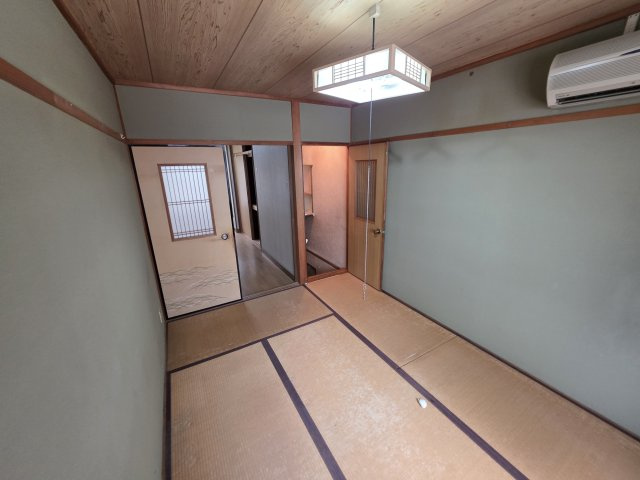苅田9丁目店舗付き住宅の和室