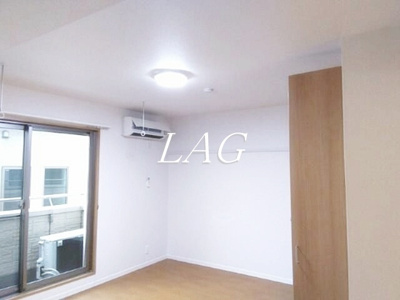 【居間・リビング】 | シャーメゾン弥生 | 洋室のお部屋です。